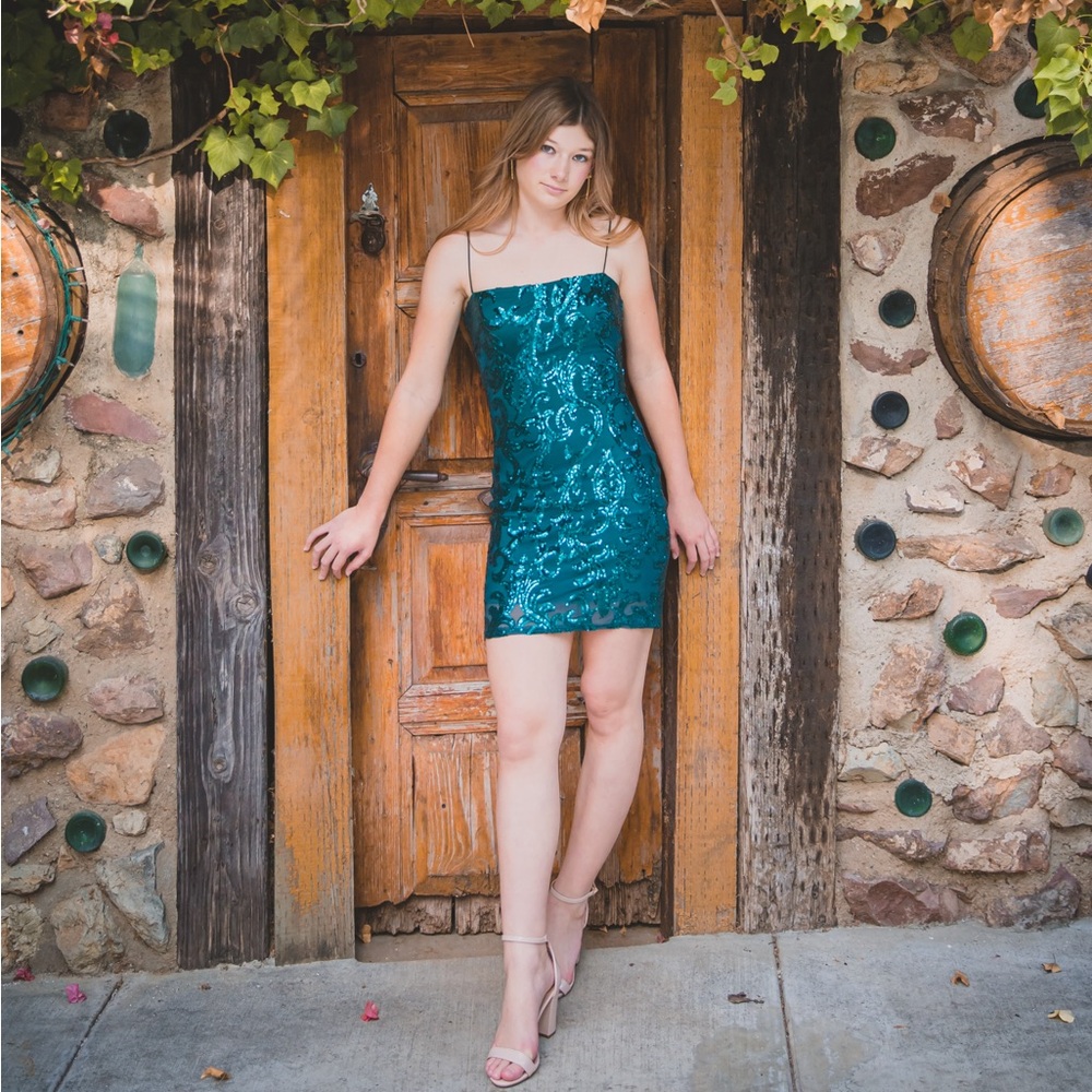 Windsor Green Sequin Bodycon Mini Dress, Size Medium